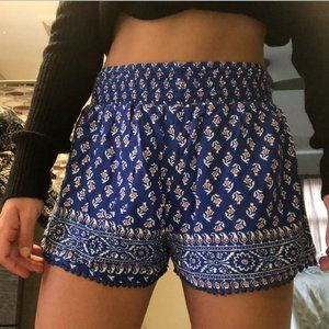 Pattern Flowy Shorts
